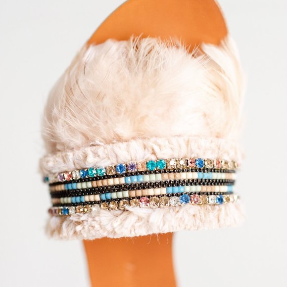 Badgley Mischka Fortune Slide Sandal African 5.5 Nude Cream Feather - Picture 10 of 11